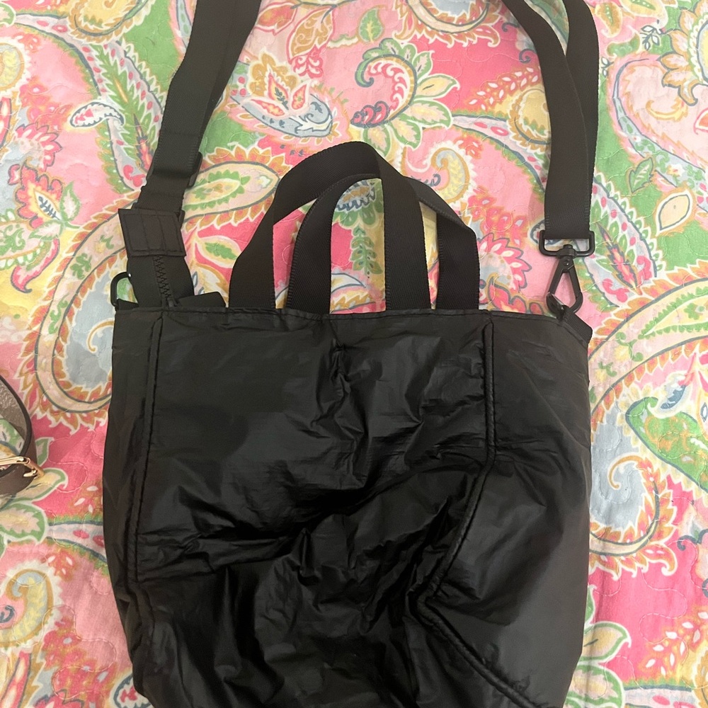 Aloha Collection Black Crossbody Bag View 3